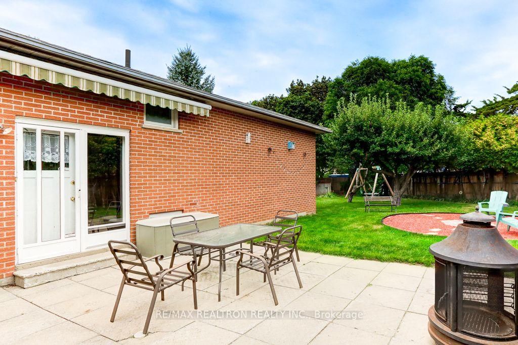 2 Captain Armstrong Lane • Markham, ON photo 36