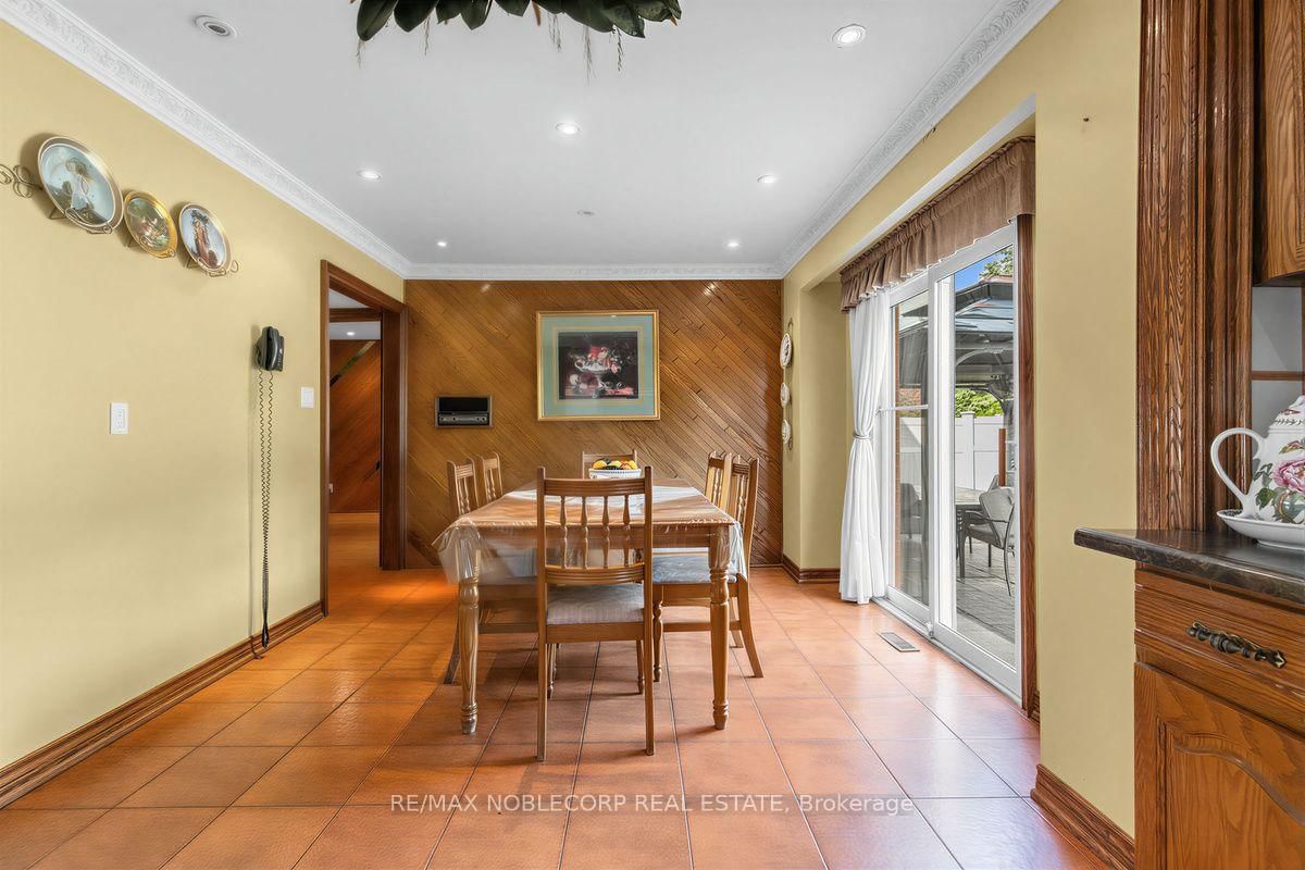 256 Airdrie Drive • Vaughan, ON photo 15