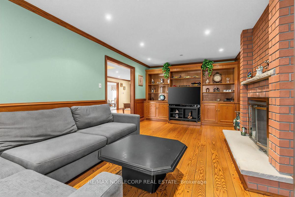 256 Airdrie Drive • Vaughan, ON photo 21