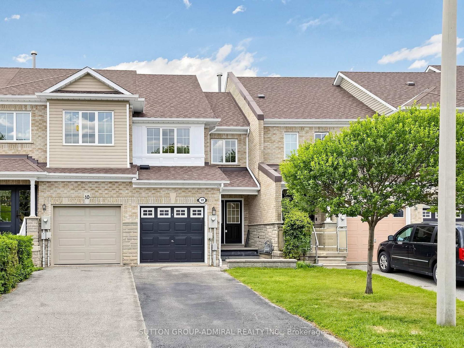 12 Elderbrook Crescent • Vaughan, ON photo 2