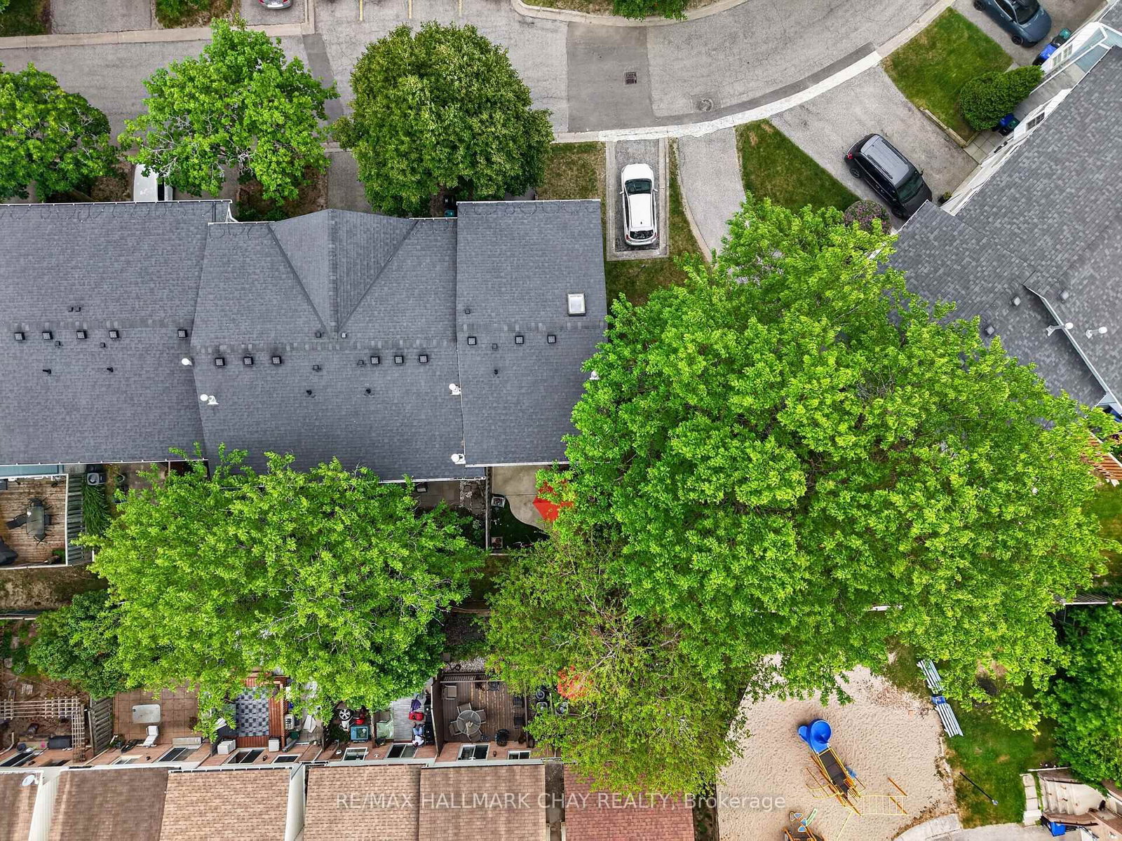 31 Harmony Circle • Bradford West Gwillimbury, ON photo 25