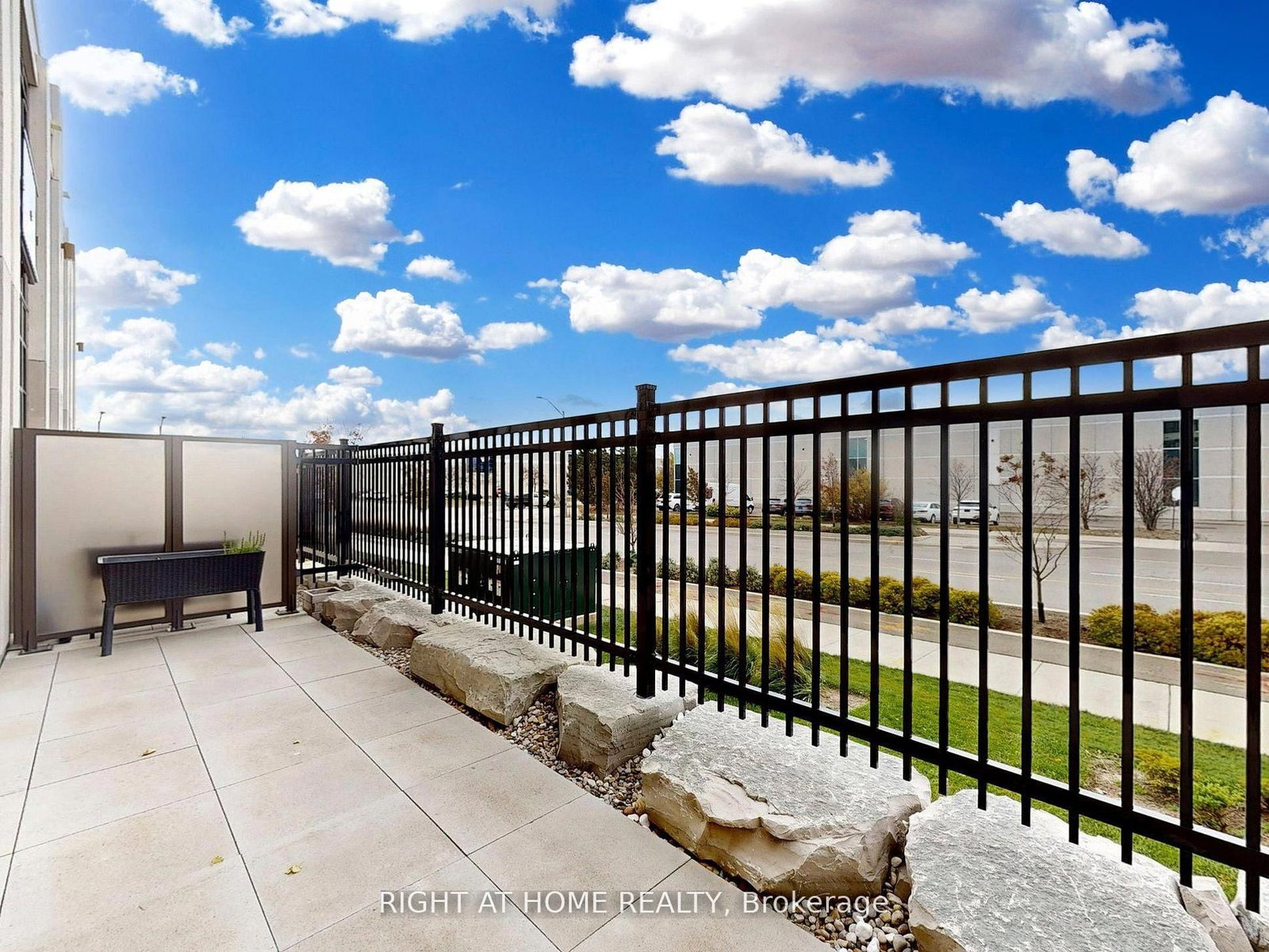 9075 Jane Street • #106 • Vaughan, ON photo 15