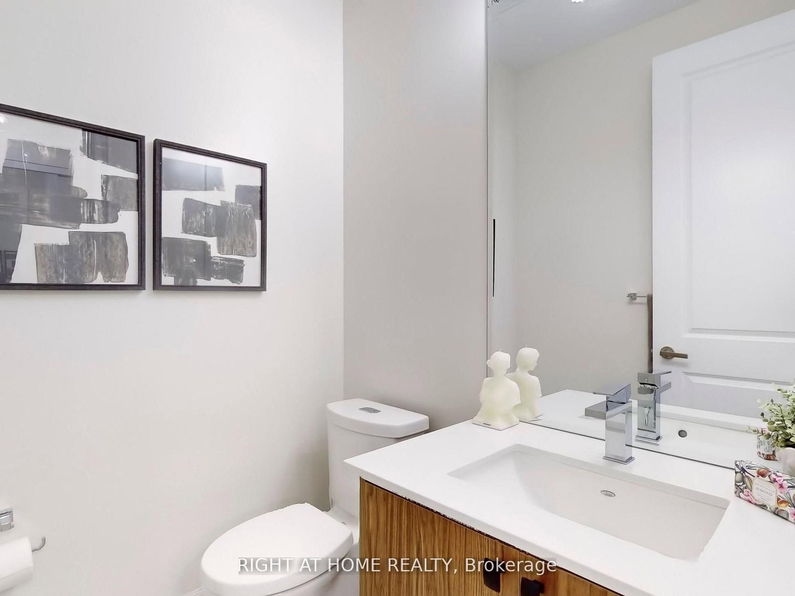 9075 Jane Street • #106 • Vaughan, ON photo 33