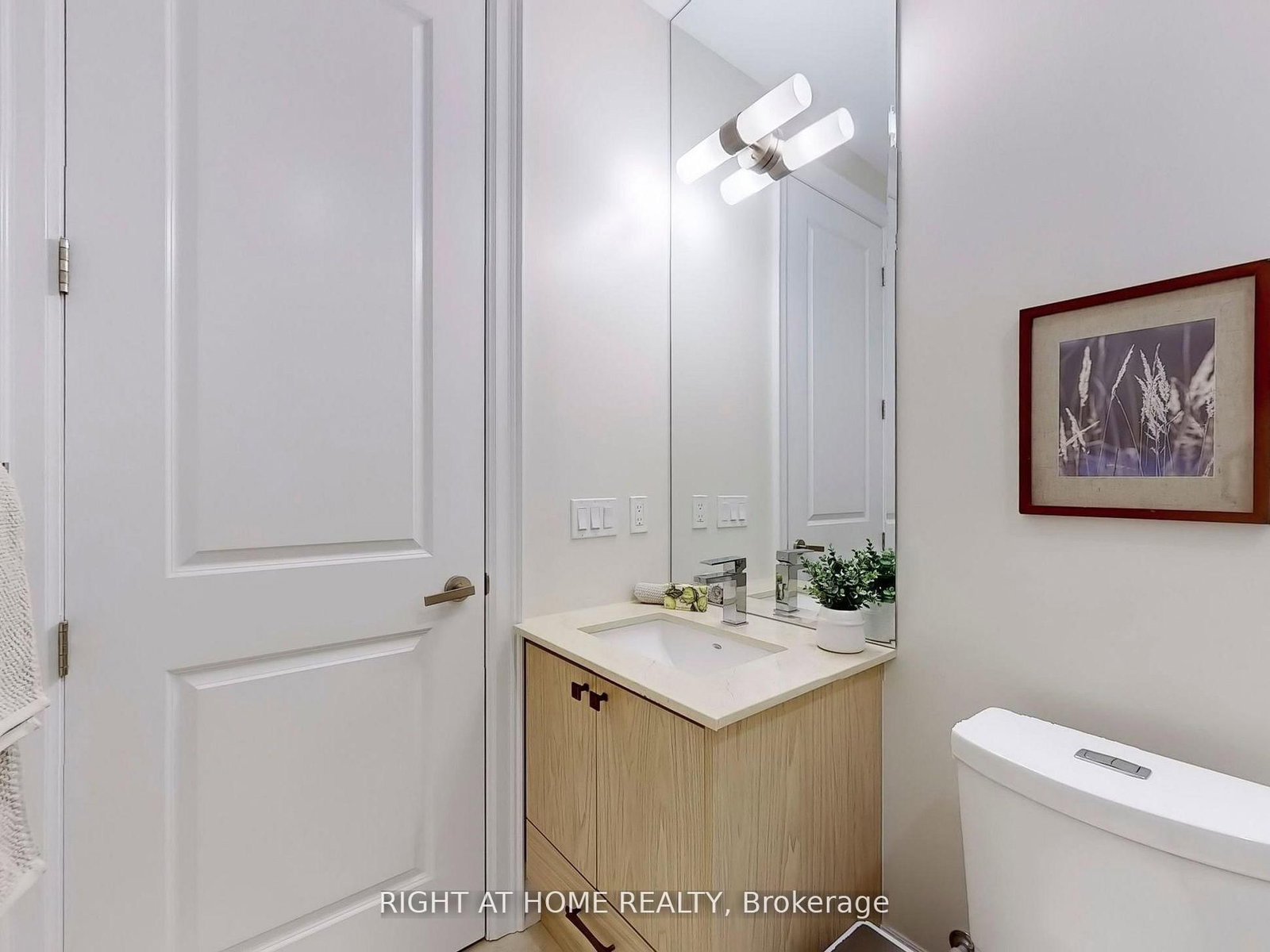 9075 Jane Street • #106 • Vaughan, ON photo 9