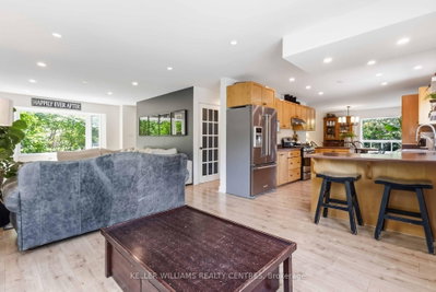 14 Centro Court • Georgina, ON photo 8