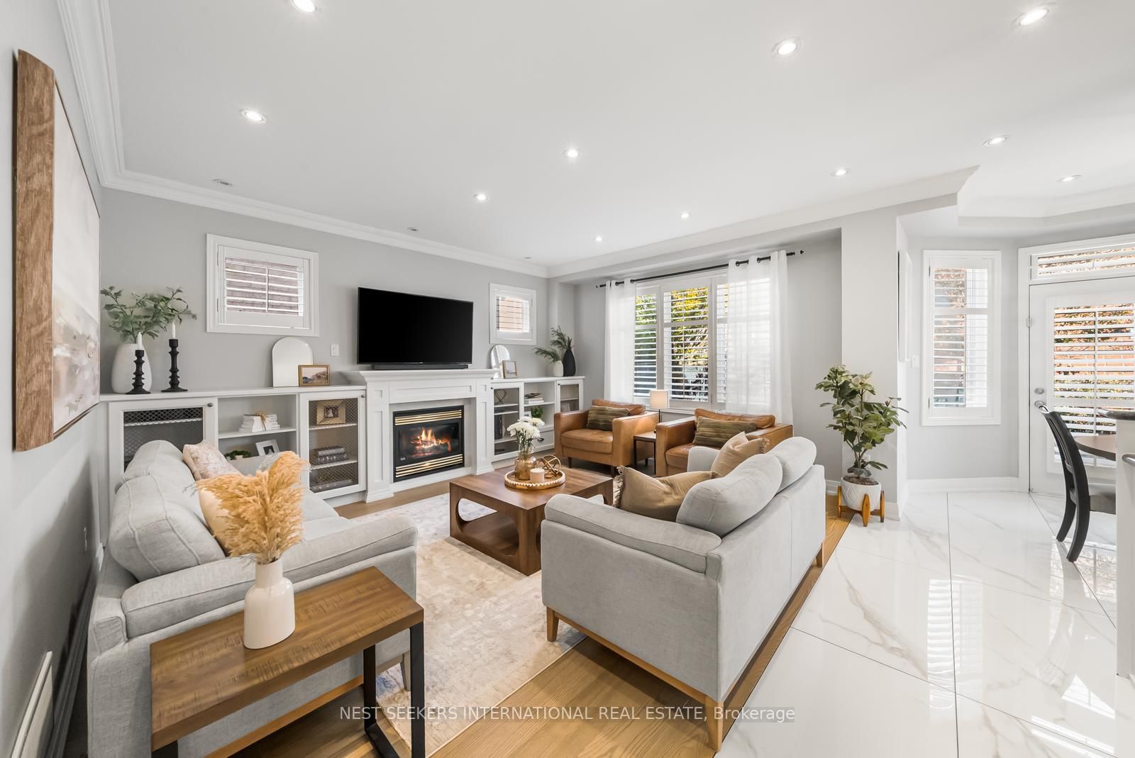 37 RAVINE EDGE Drive • Richmond Hill, ON photo 10