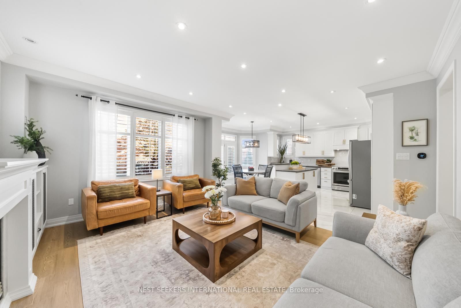 37 RAVINE EDGE Drive • Richmond Hill, ON photo 11