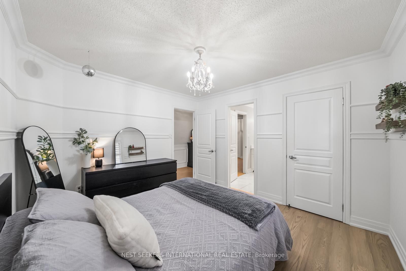 37 RAVINE EDGE Drive • Richmond Hill, ON photo 28