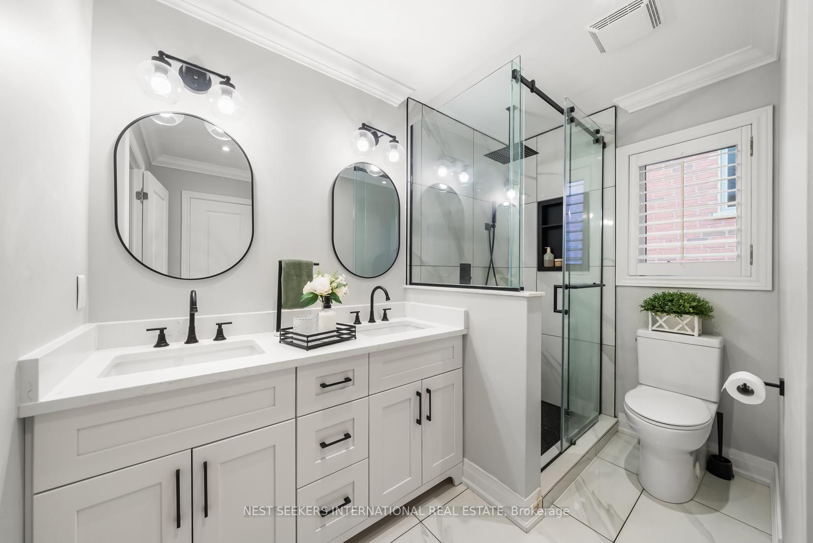 37 RAVINE EDGE Drive • Richmond Hill, ON photo 29