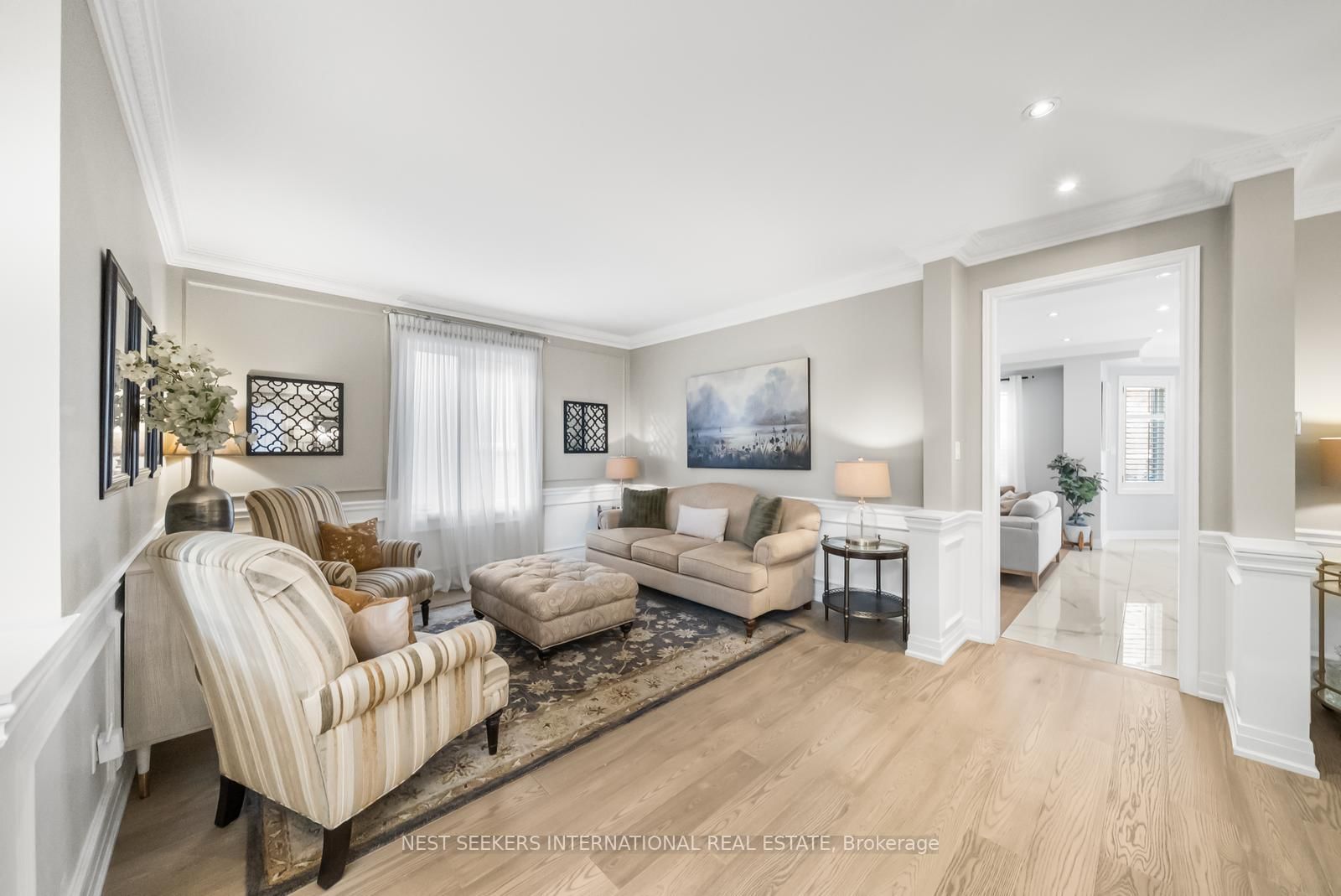 37 RAVINE EDGE Drive • Richmond Hill, ON photo 6