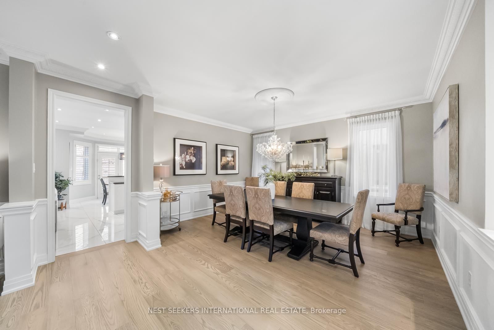 37 RAVINE EDGE Drive • Richmond Hill, ON photo 8