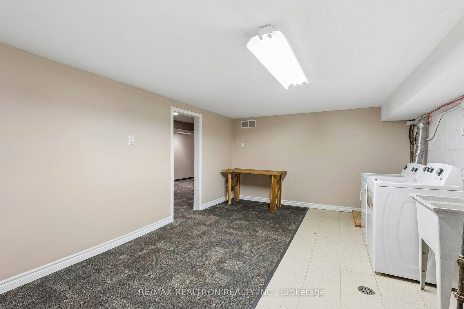 957 JANETTE Street • Newmarket, ON photo 26