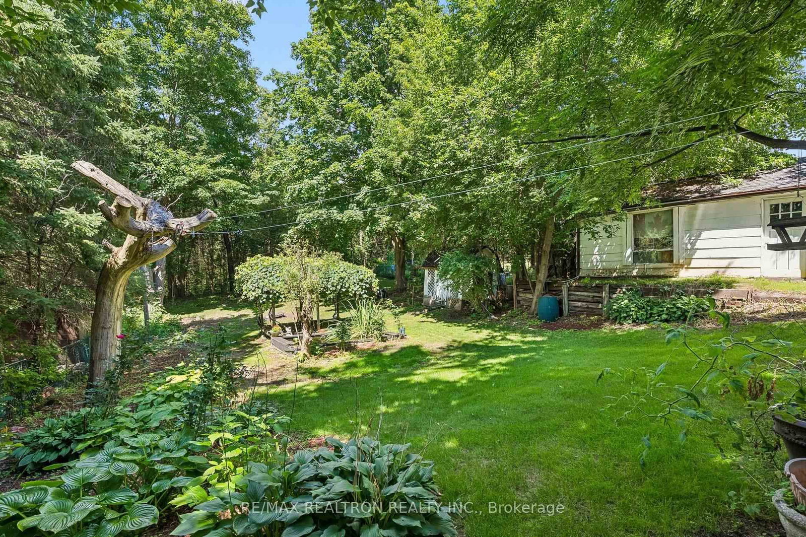 957 JANETTE Street • Newmarket, ON photo 39
