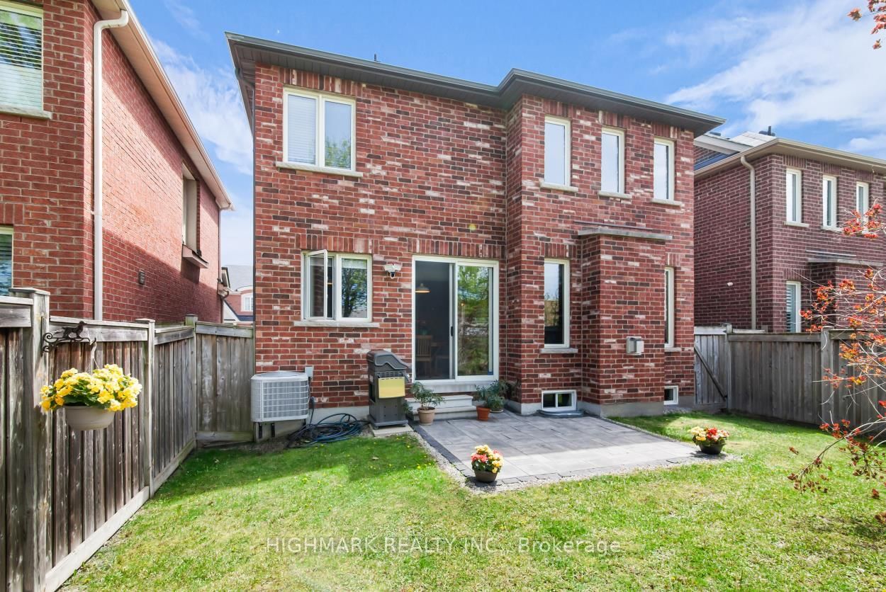 181 Emma Broadbent Court • Newmarket, ON photo 32