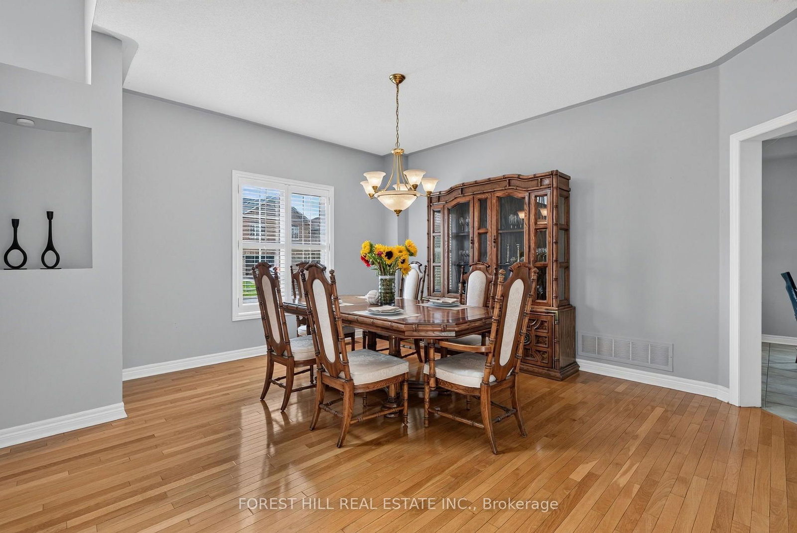 2 Foxfield Crescent • Vaughan, ON photo 8
