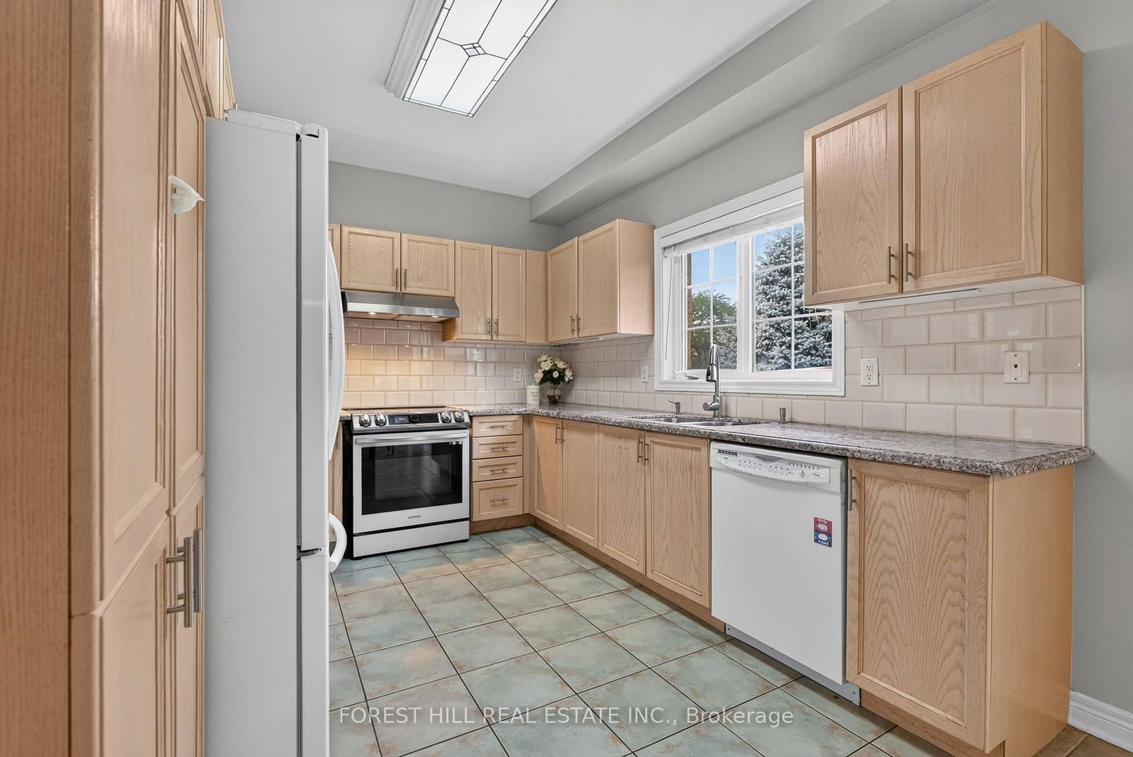 2 Foxfield Crescent • Vaughan, ON photo 9