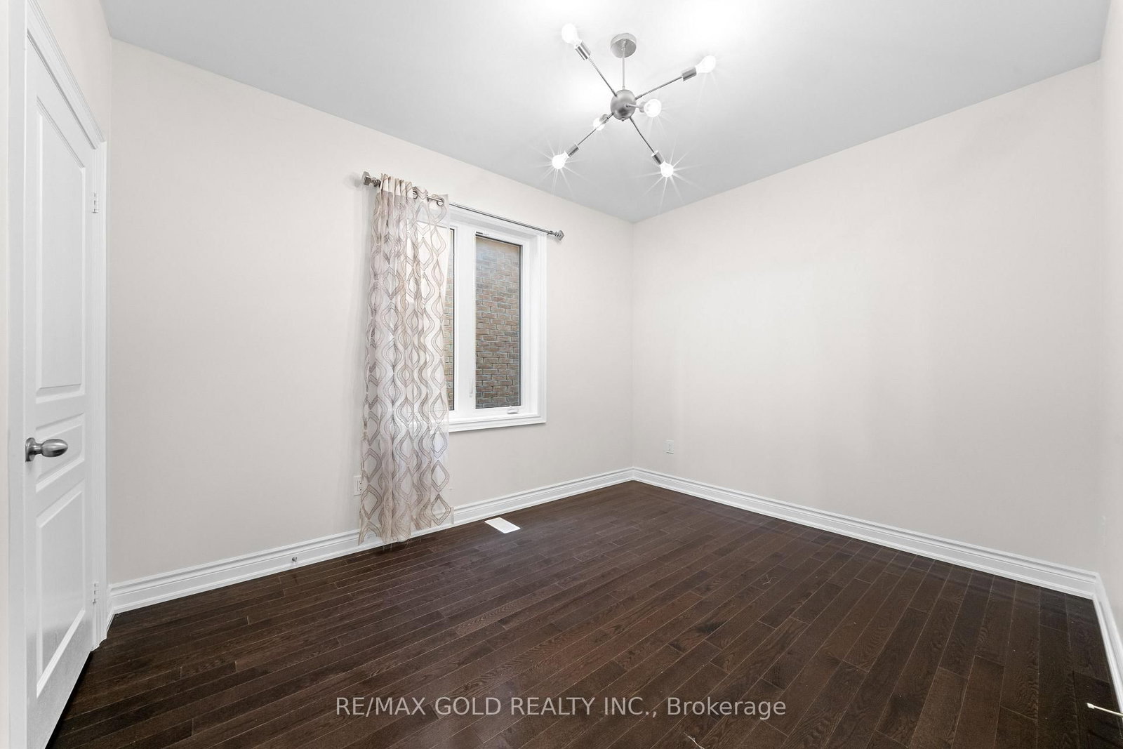 600 Mactier Drive • Vaughan, ON photo 11