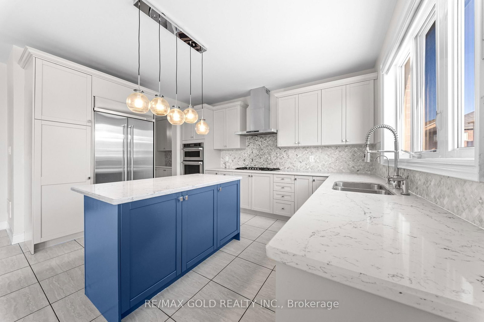 600 Mactier Drive • Vaughan, ON photo 7