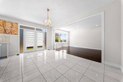 600 Mactier Drive • Vaughan, ON photo 8
