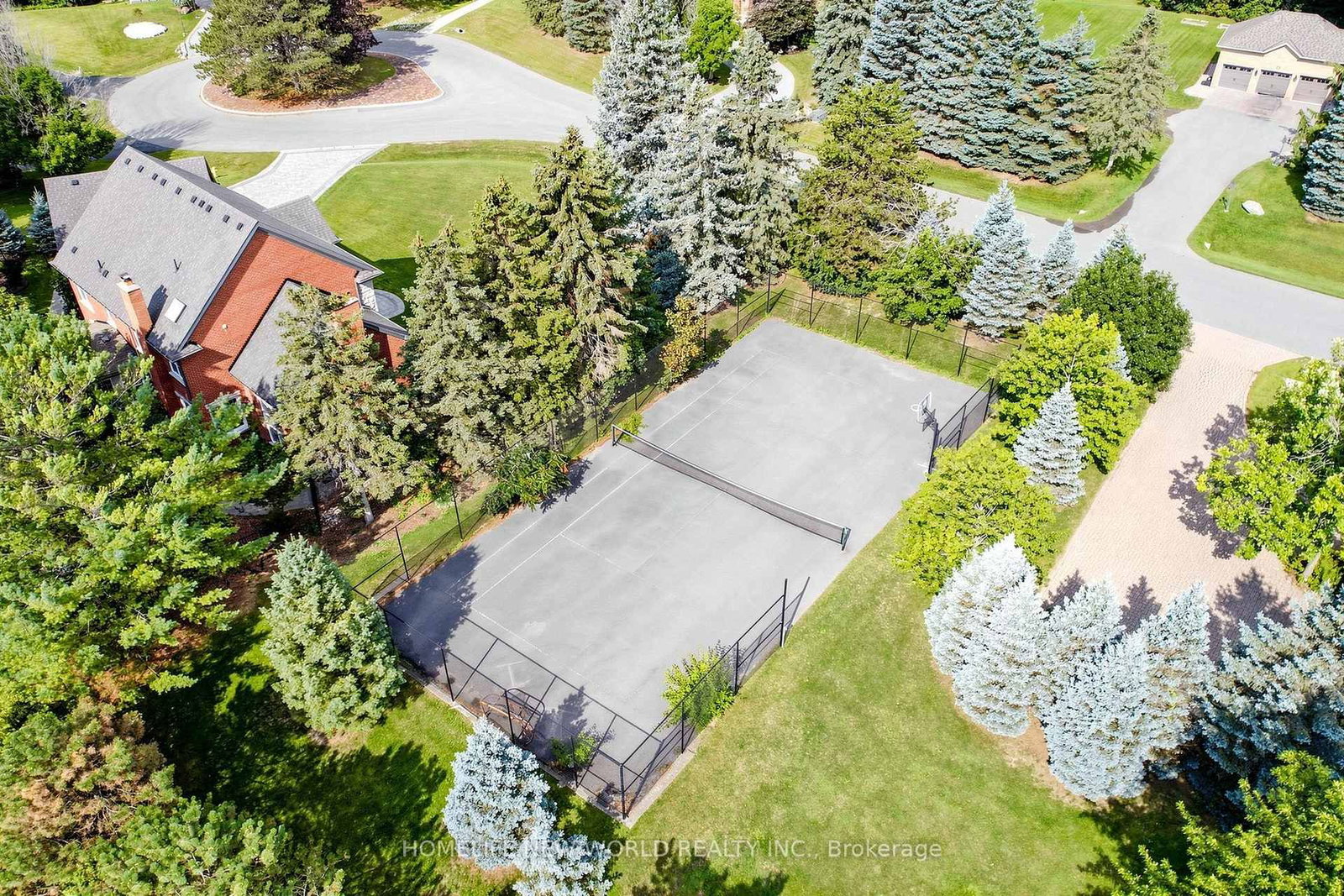 27 Walnut Glen Place • Markham, ON photo 8