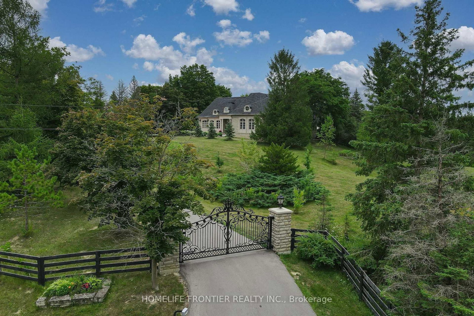 7645 16th Side Road • King, ON photo 5