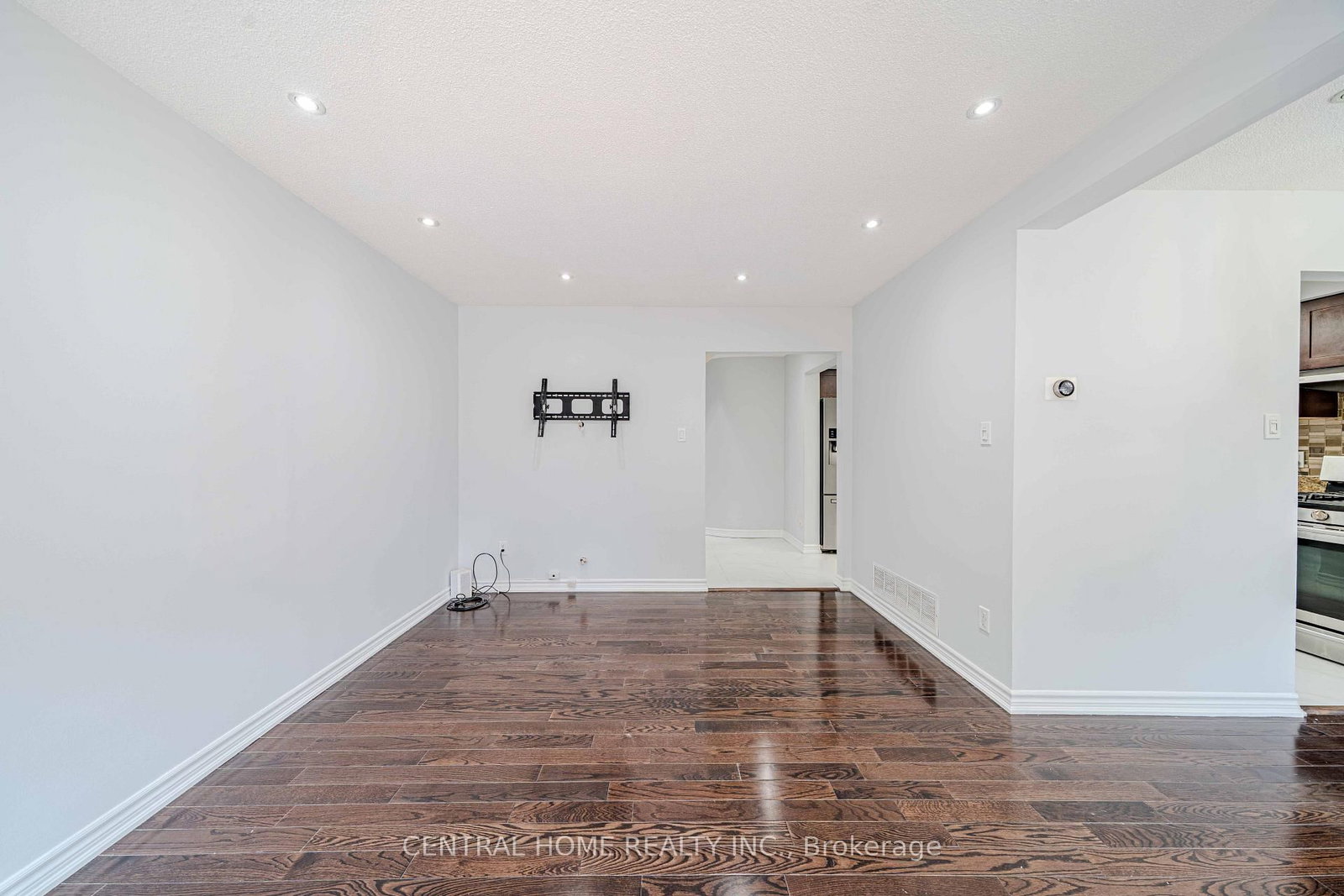 2 Noel Street • Markham, ON photo 11