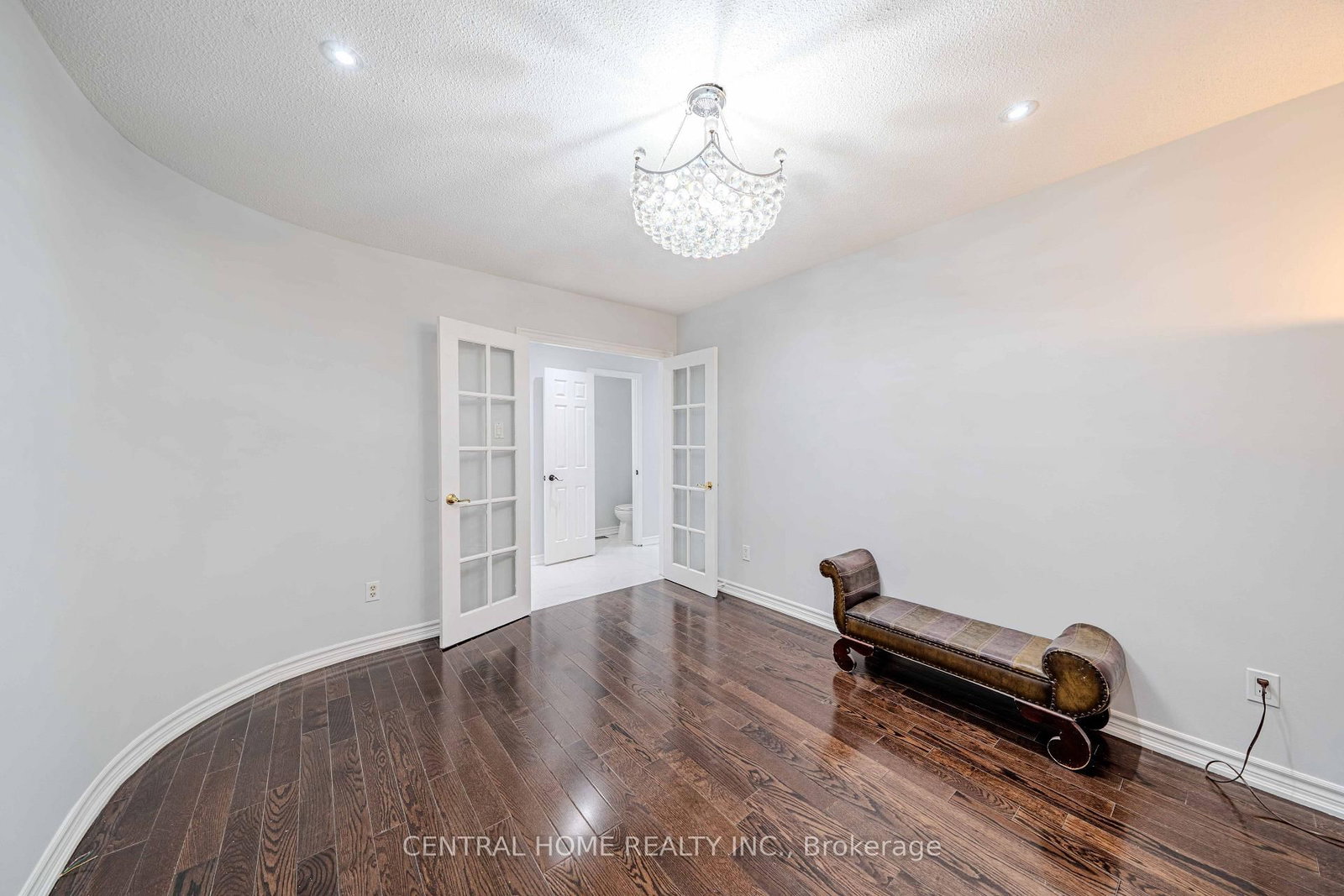 2 Noel Street • Markham, ON photo 9