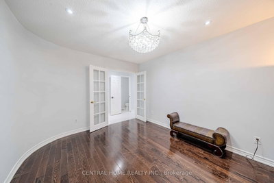 2 Noel Street • Markham, ON photo 9