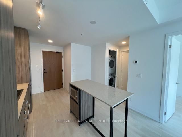 7950 Bathurst Street, Unit 1410 - Photo 13