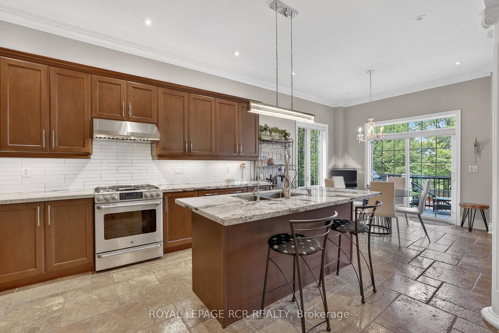 19 Emerald Heights Drive • Whitchurch-Stouffville, ON photo 15