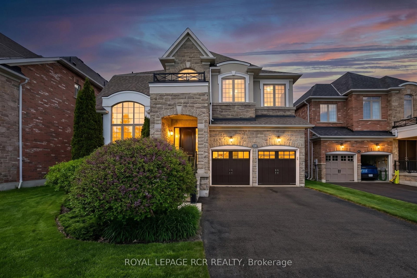 19 Emerald Heights Drive • Whitchurch-Stouffville, ON photo 3