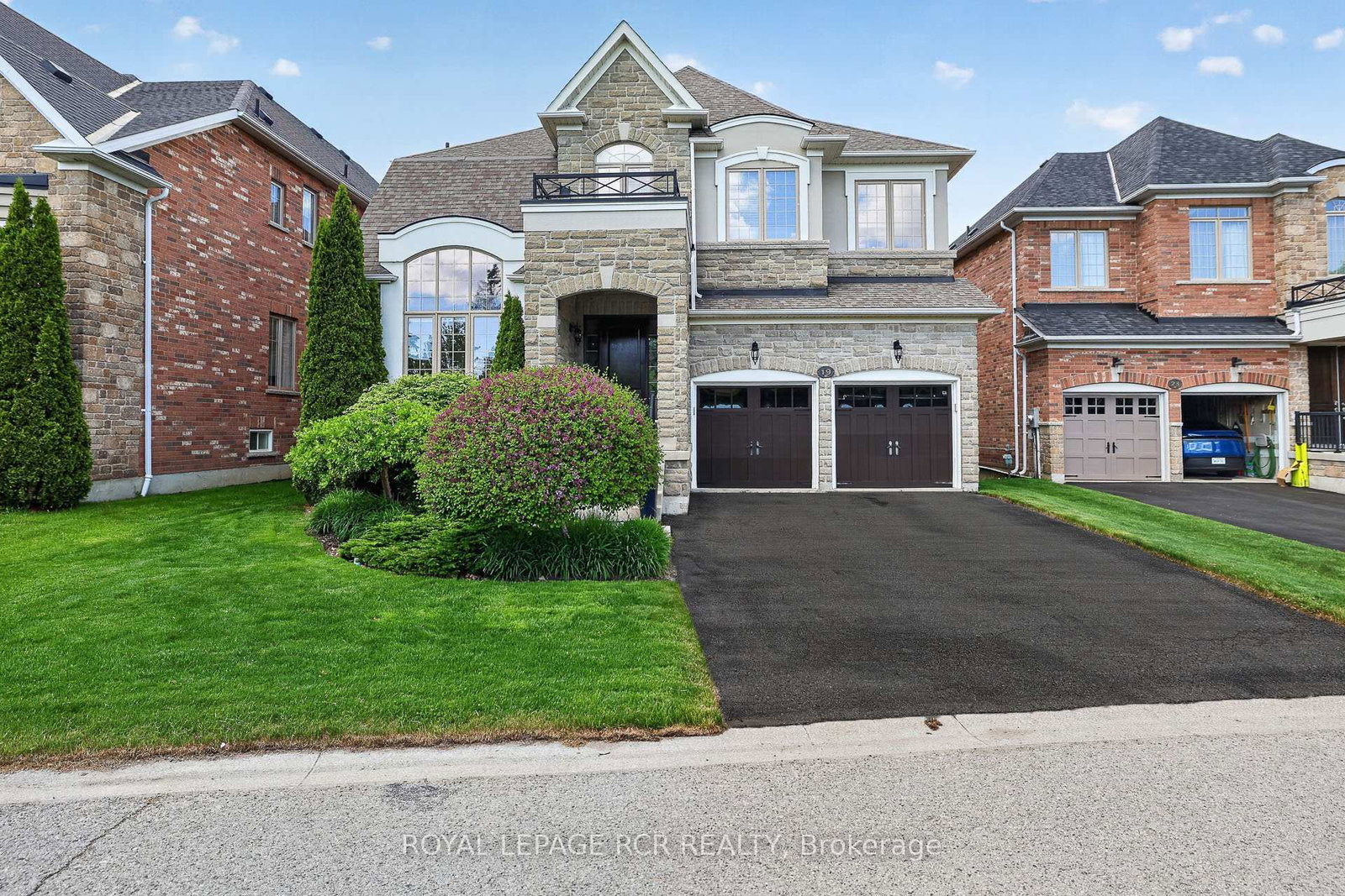 19 Emerald Heights Drive • Whitchurch-Stouffville, ON photo 7