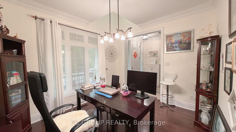 23 Yorkton Boulevard