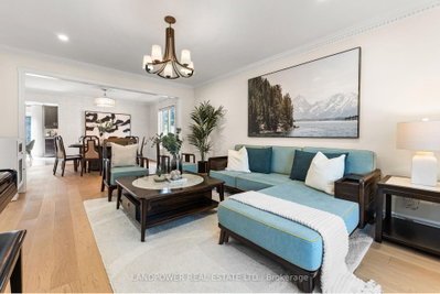 6 Melchior Crescent • Markham, ON photo 5