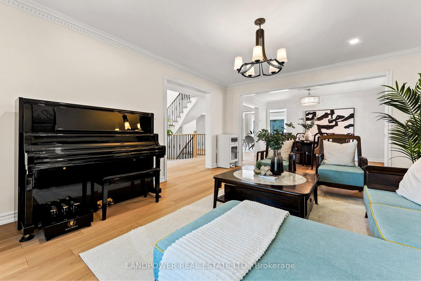 6 Melchior Crescent • Markham, ON photo 6