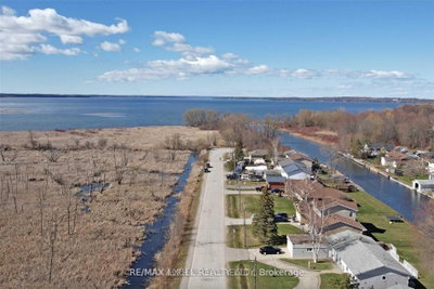 Detached House for lease at 45 Bruce Avenue, Georgina, Ontario, L4P 1K4 - Keswick South - MLS: N13689100