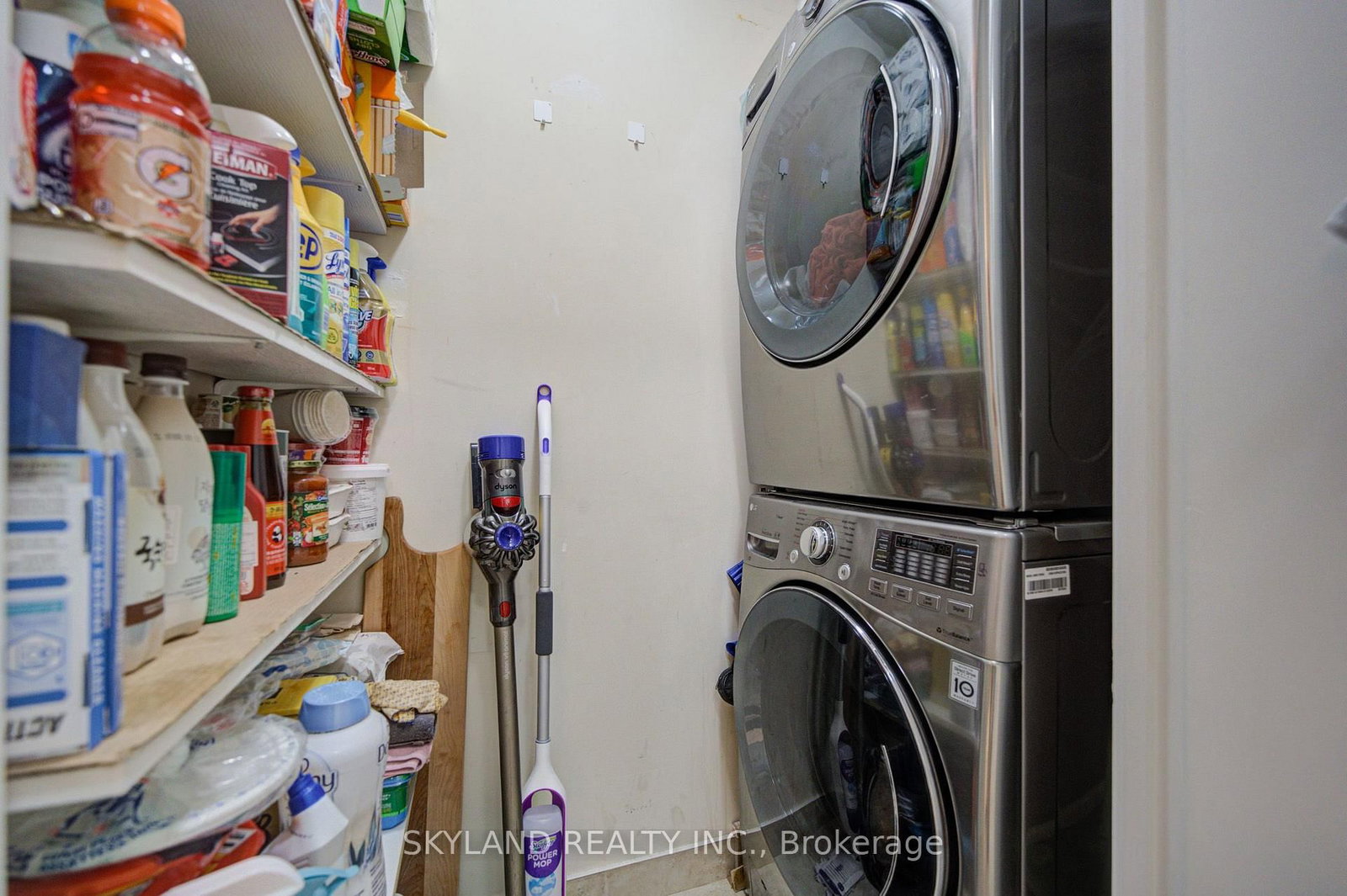 520 Steeles Avenue W • #102 • Vaughan, ON photo 33