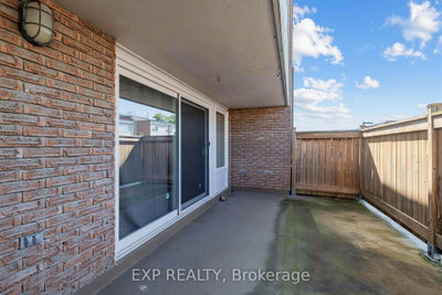 58-158 Milestone Crescent, Aurora, ON, photo 4