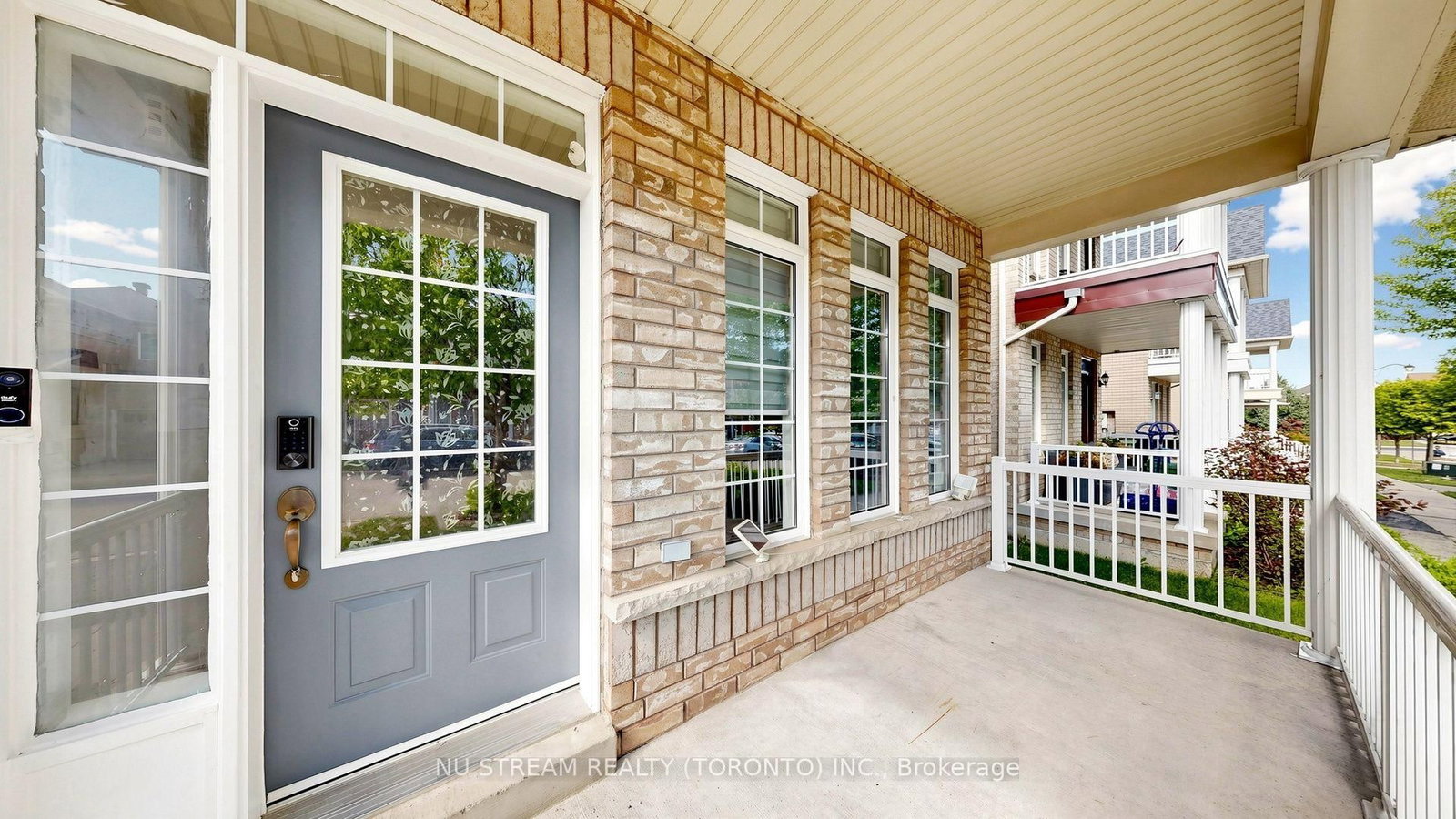 16 Radmore Place • Markham, ON photo 4