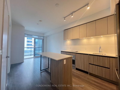 Condo for lease at 518-7950 Bathurst Street, Vaughan, Ontario, L4J 0L4 - Beverley Glen - MLS: N13689382