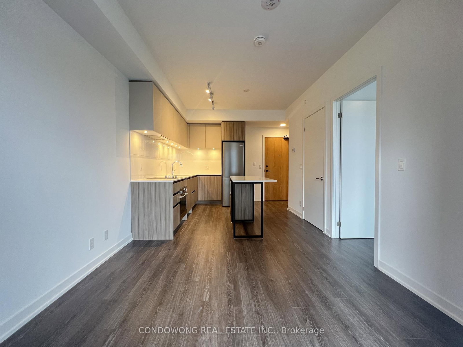 518 - 7950 Bathurst Street, Vaughan 4