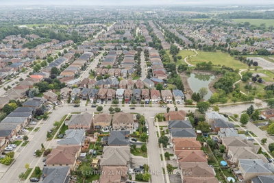 332 St Joan Of Arc Avenue • Vaughan, ON photo 4