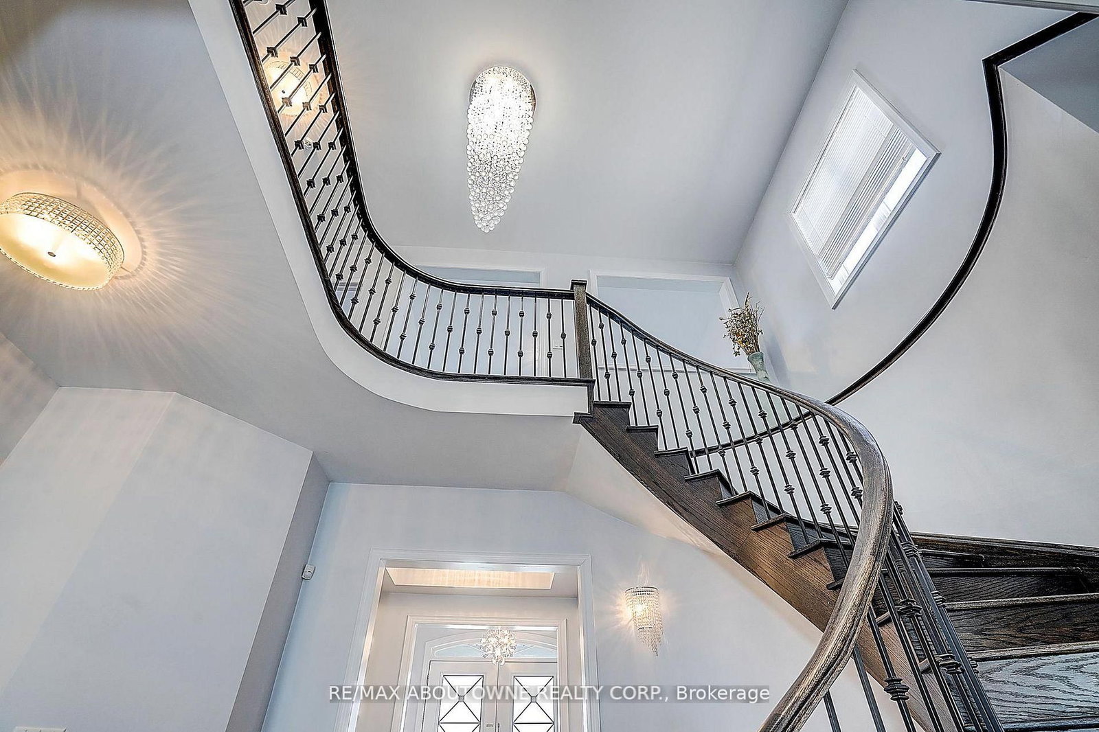 16 Gracedale Drive • Richmond Hill, ON photo 19