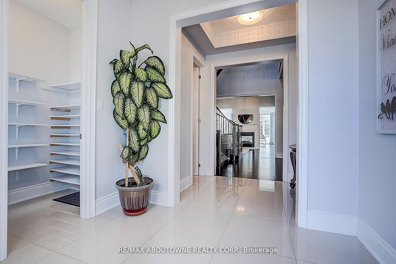 16 Gracedale Drive • Richmond Hill, ON photo 3