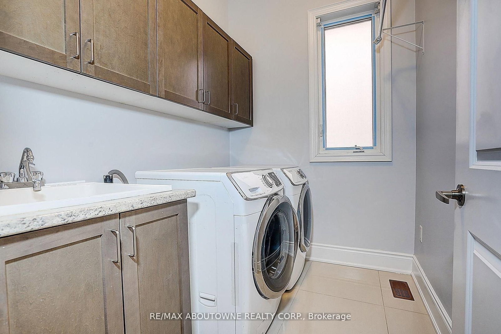 16 Gracedale Drive • Richmond Hill, ON photo 33