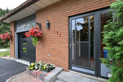171 Murphy Road • Essa, ON photo 3