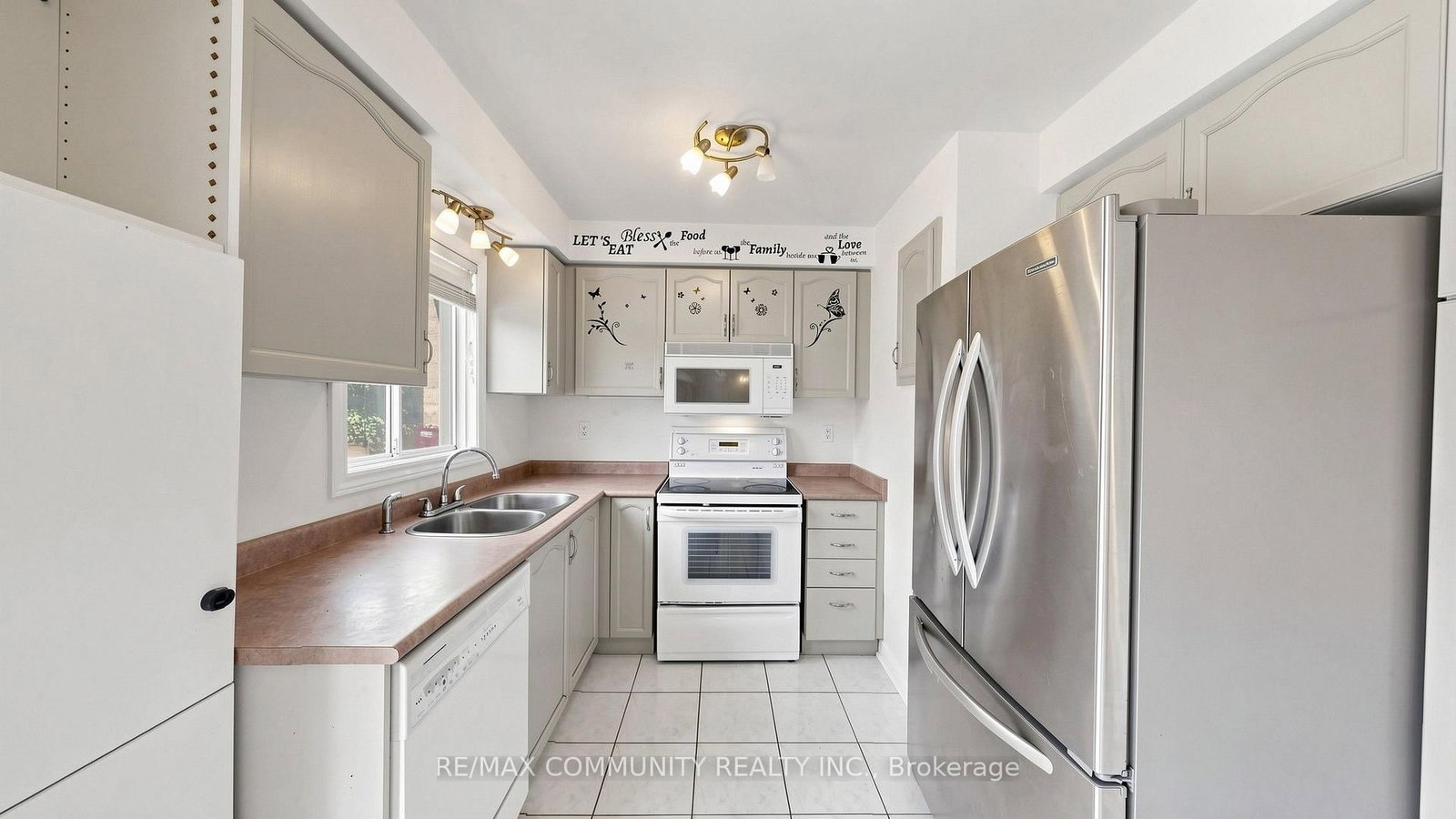 38 Iveagh Drive • Georgina, ON photo 10
