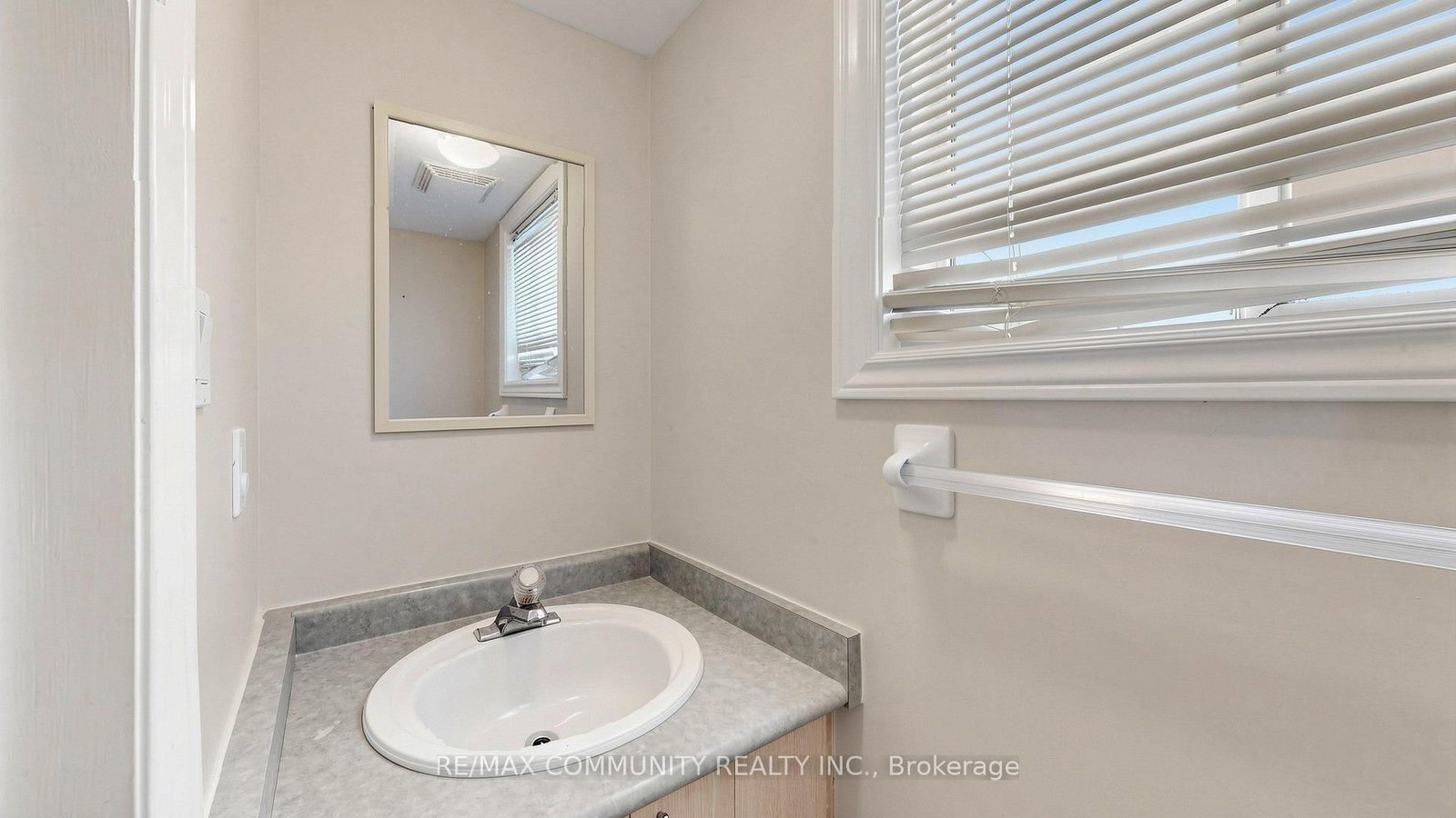 38 Iveagh Drive • Georgina, ON photo 16