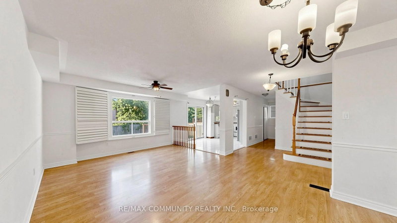 38 Iveagh Dr photo 5