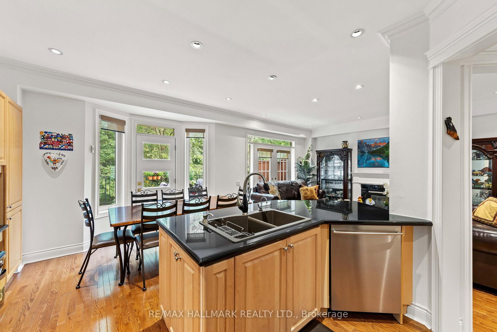 79 Westbury Court • Richmond Hill, ON photo 11